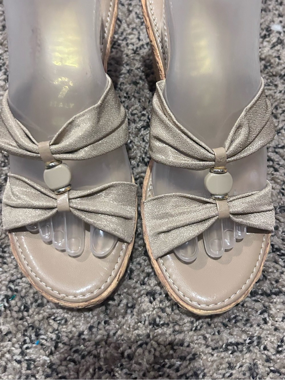 Italian Shoemakers Wedge Tan 6